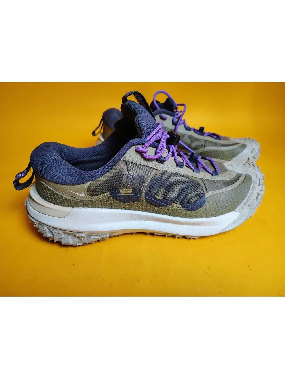 Nike ACG Mountain Fly 2 Low Gridiron Action Grape DV7903-200 Men's Size 9 Used